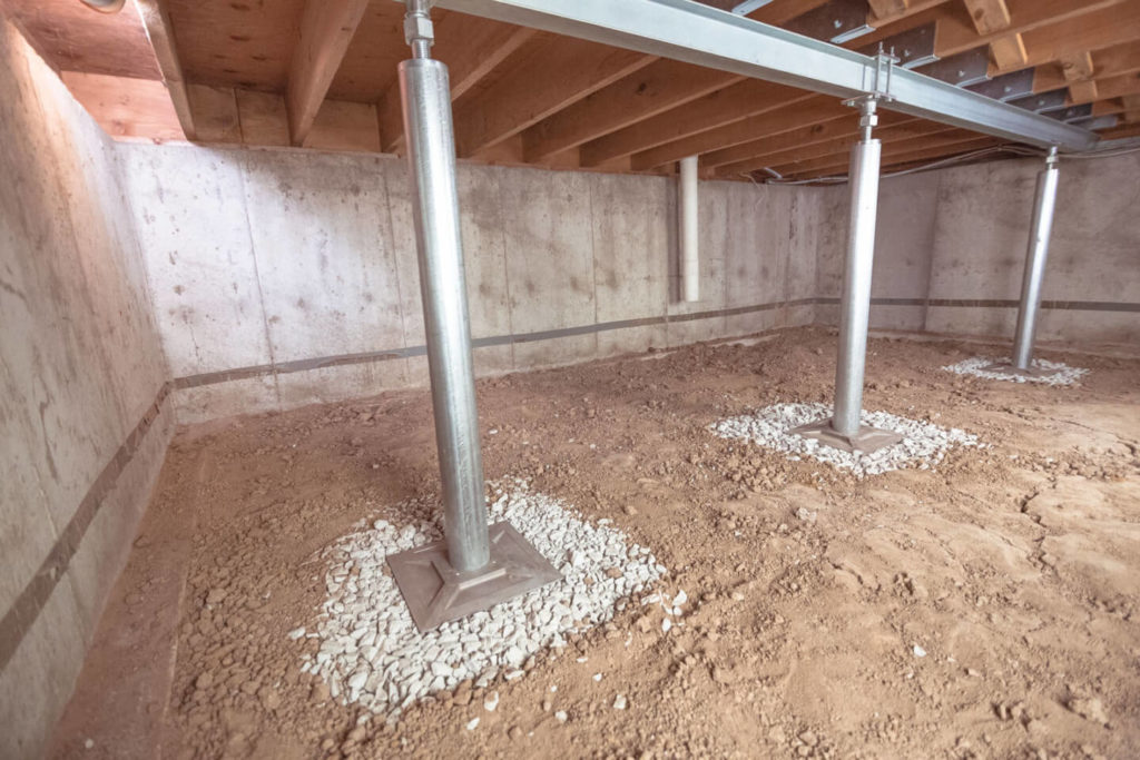Crawl space with SmartJacks for support