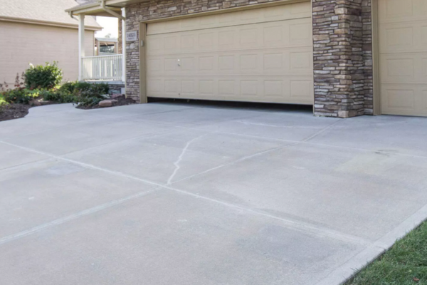 Cracked driveway repaired in franklin, tennessee